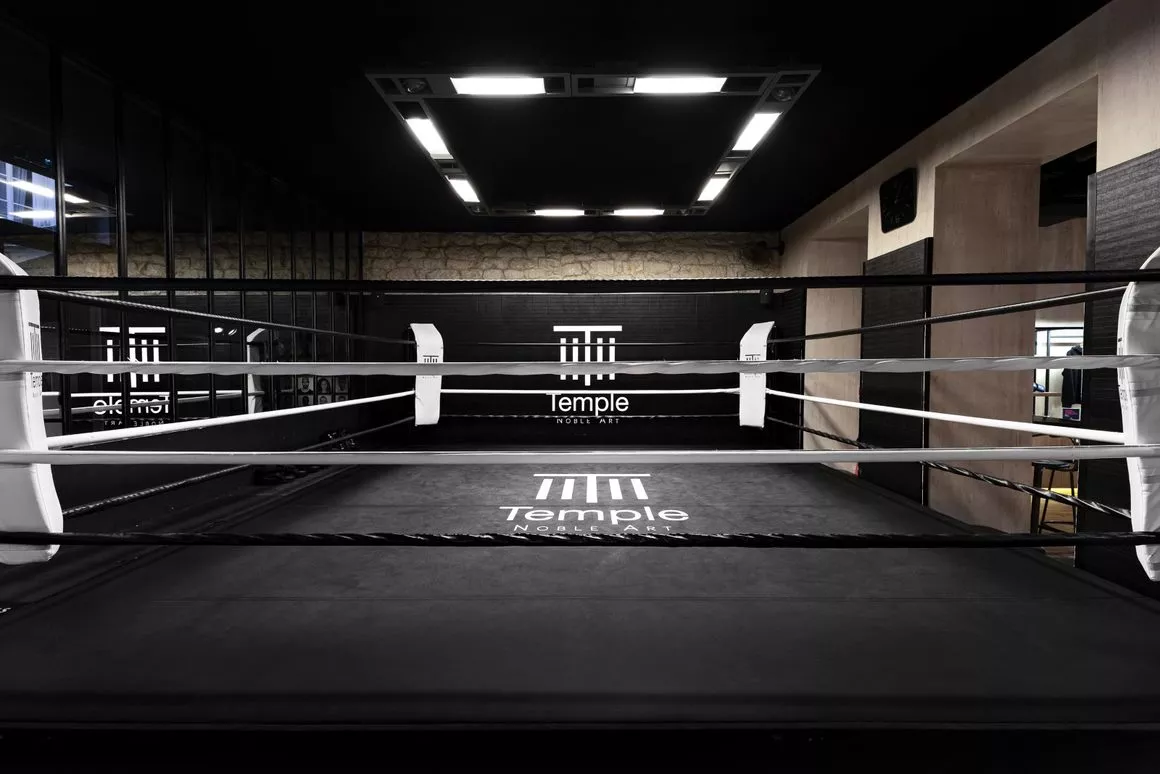 ring du club boxe de palais royal marais paris 1er, 75001
