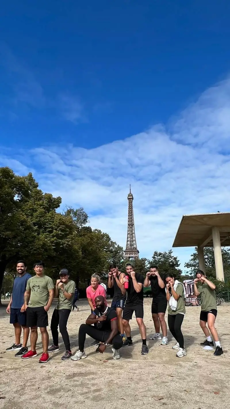 cours de boxe en extérieur à Paris au Temple