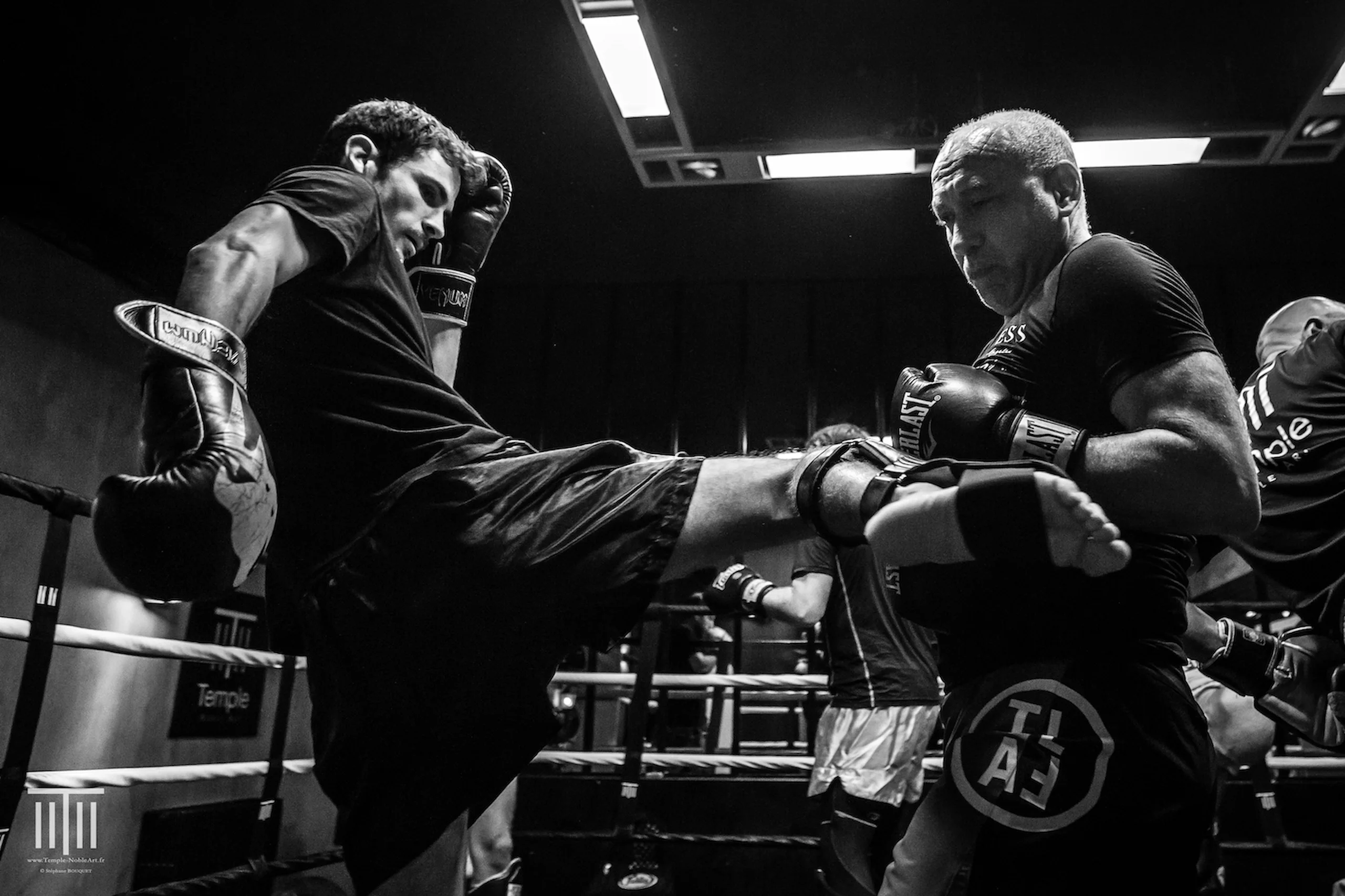 Cours de boxe française à Paris au Temple