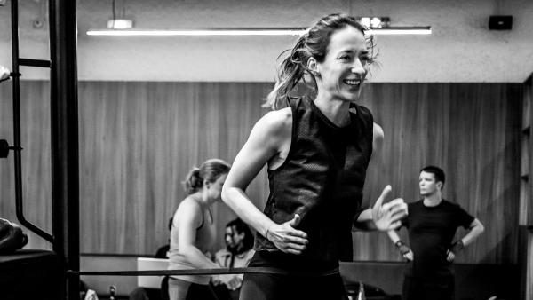 Détail d’un entraînement intensif de boxe pour perdre du poids