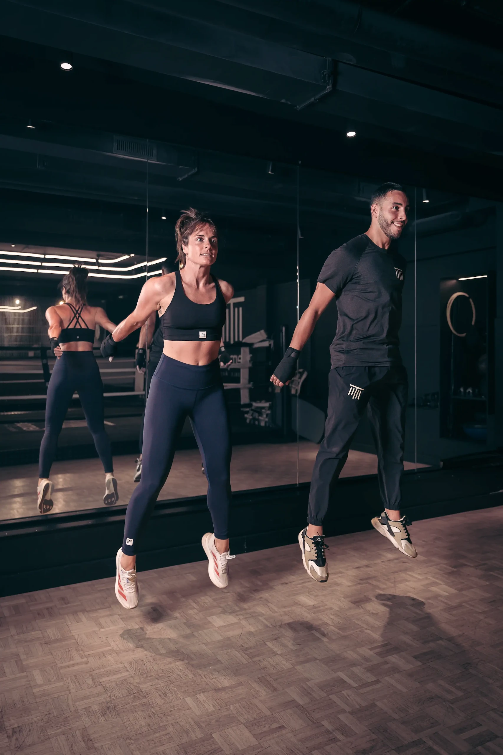 Echauffement avant un cours de boxe à Paris